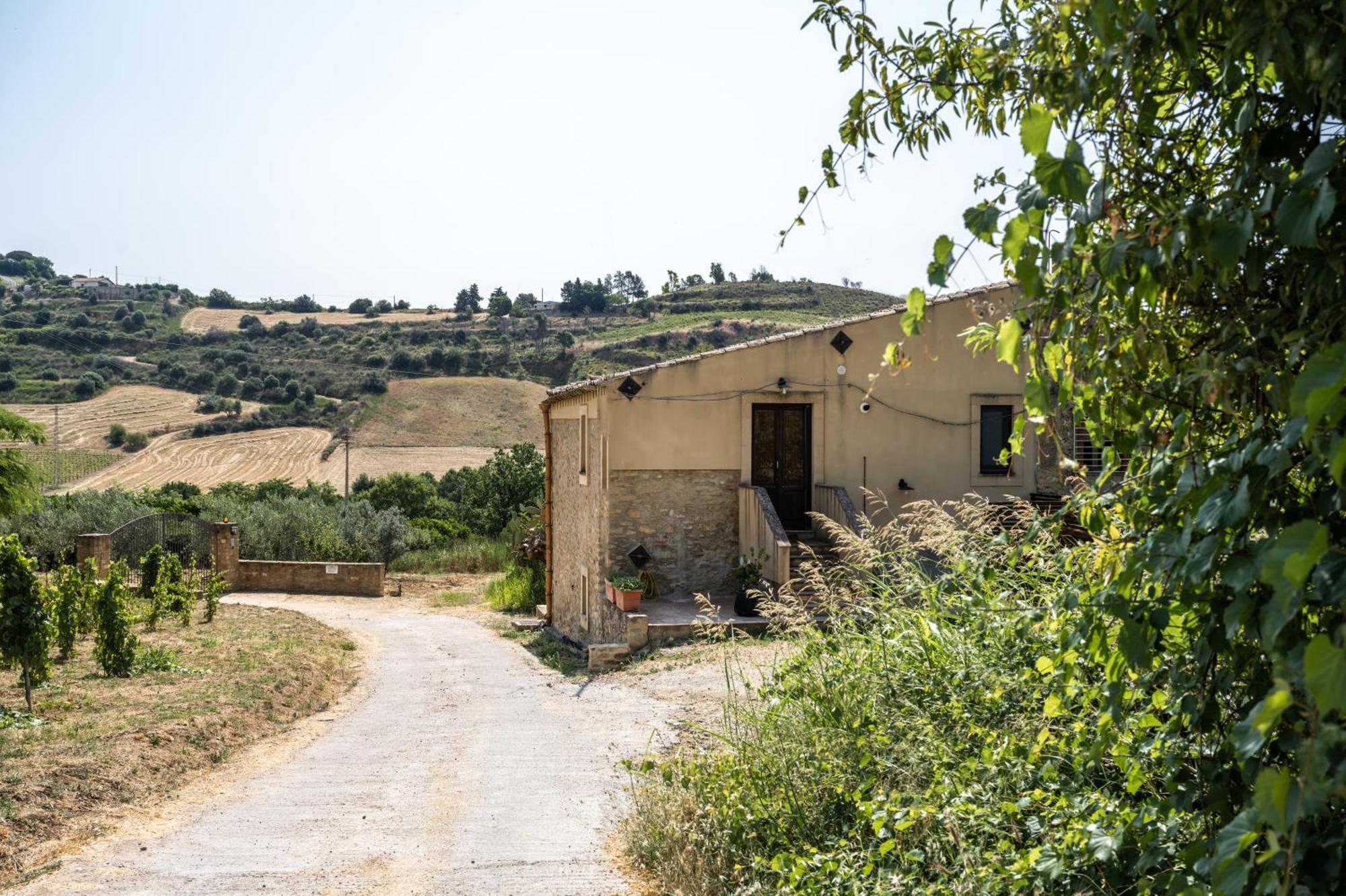 Cottage Immerso Nel Vigneto Caltagirone Zewnętrze zdjęcie